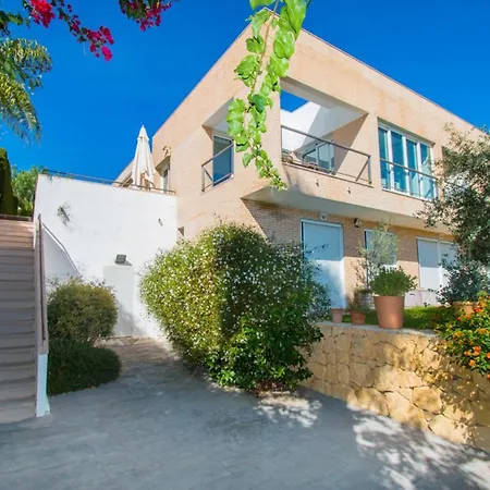 Abahana Villas Puerto Basetes 펜션 칼페